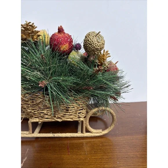 Vintage Gold Santas Sleigh Wicker‎ Centerpiece With Packages &Faux Pine Cones - Picture 7 of 10